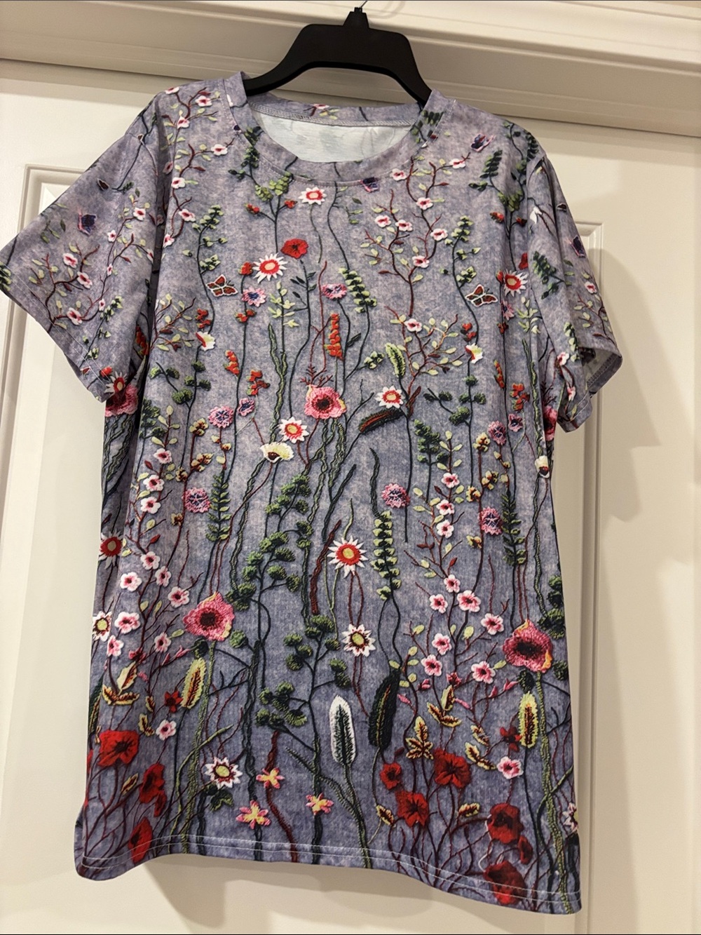 Women's Floral Embroidered Lavender Tee